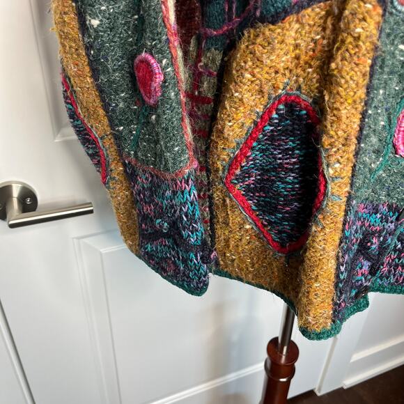 VTG Women's Sweater XL Cardigan Green Red Patchwork Grandmacore Cottagecore - Picture 3 of 9